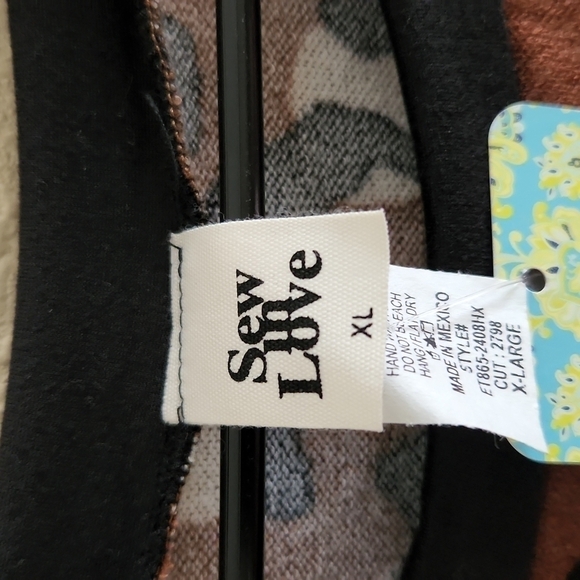 CHEETAH Print Blouse - Picture 4 of 6